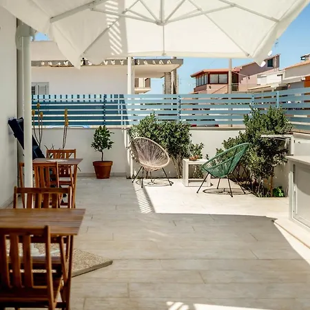 Via Del Mare 36 Bed & Breakfast *
