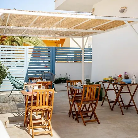 Bed & Breakfast Via Del Mare 36 *