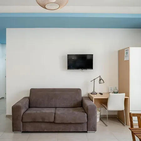 Bed & Breakfast Via Del Mare 36 *